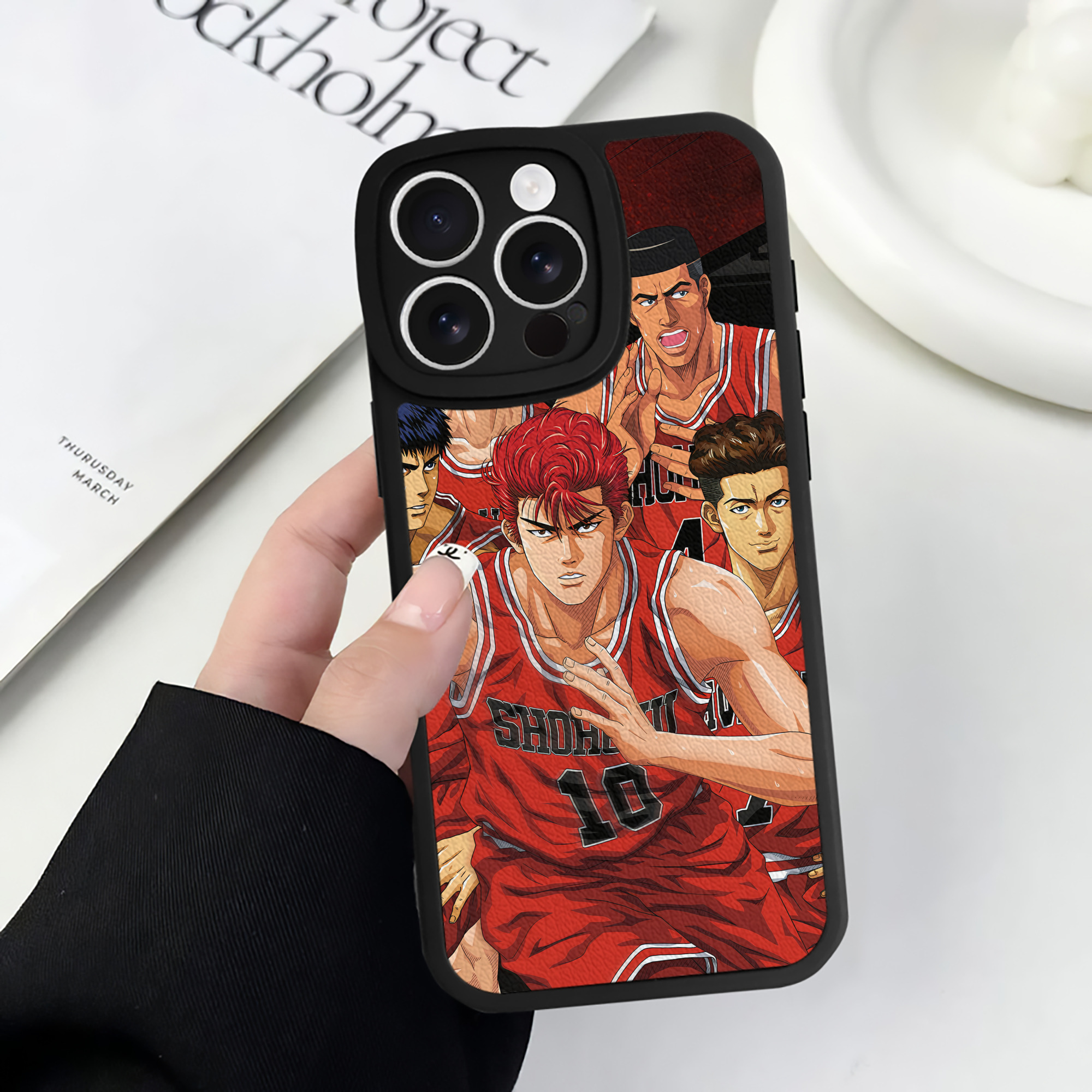 （画像用） SLAM DUNK／スラムダンク 【iPhone 16シリーズ対応】シリコンスマホケース（レザー調） 材質：シリコン